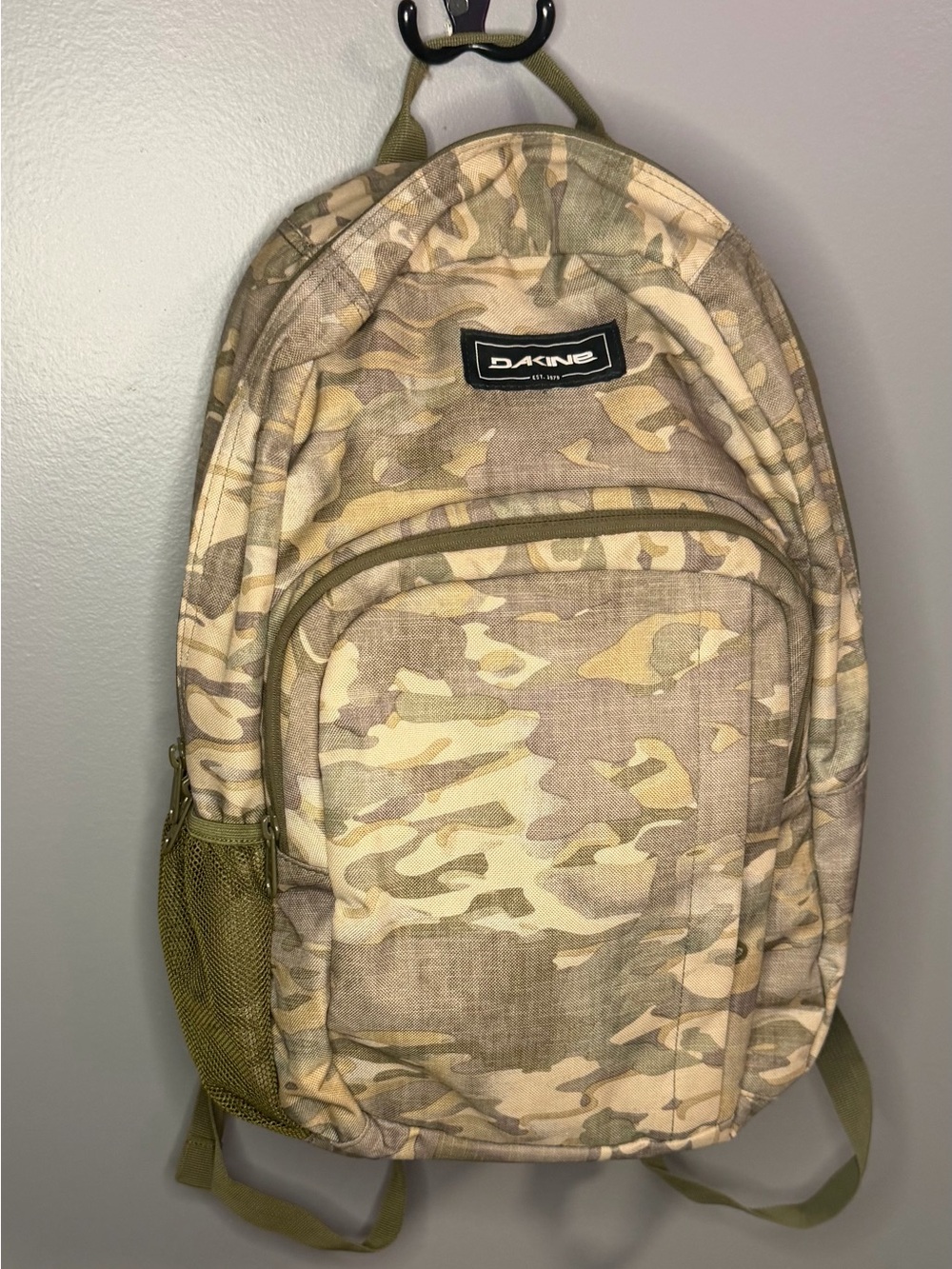 Dakine Men's Camo Backpack - Tan, Cream & Olive